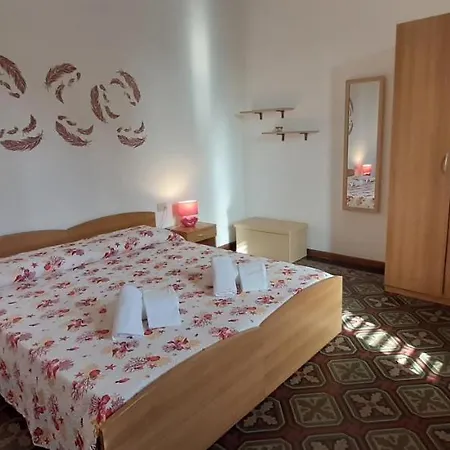 Florensia - Comodo Bilocale A Due Passi Dal Centro Apartment La Maddalena (Sassari)